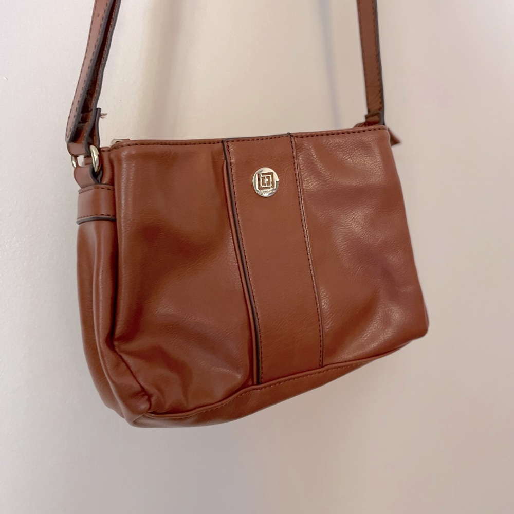 LIZ CLAIBORNE | Cognac tan crossbody purse bag